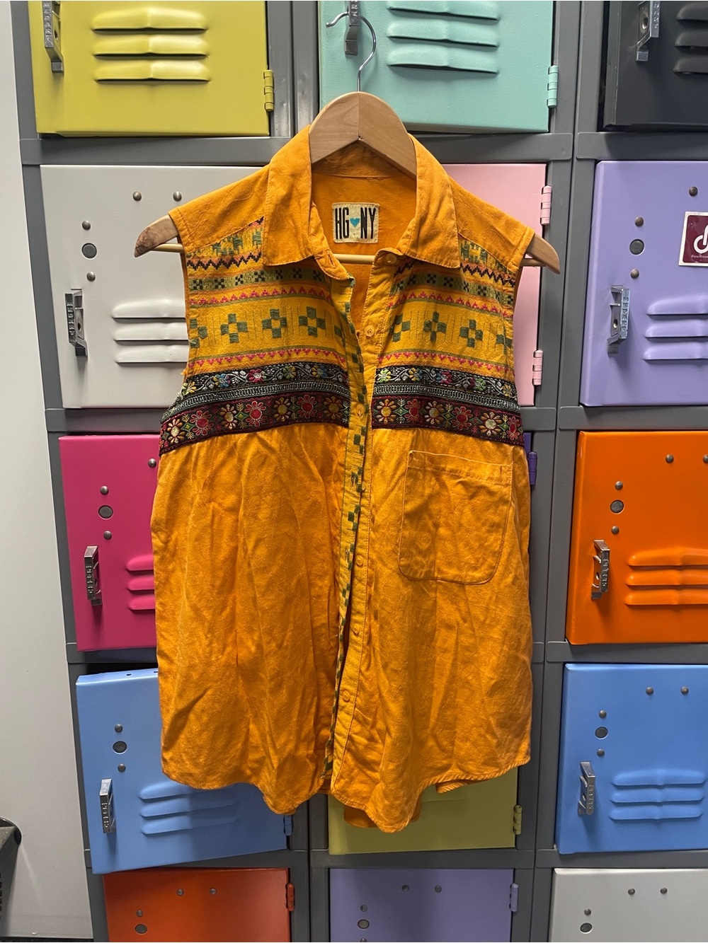 HG•NY Mustard Embroidered Sleeveless Button-Up Shirt, L